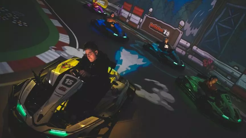 Joueurs pendant une partie de BattleRace à BattleKart Mons
